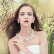 プラチナと同じ白金色で、軽く硬度の高いパラジウム素材のご紹介♪
