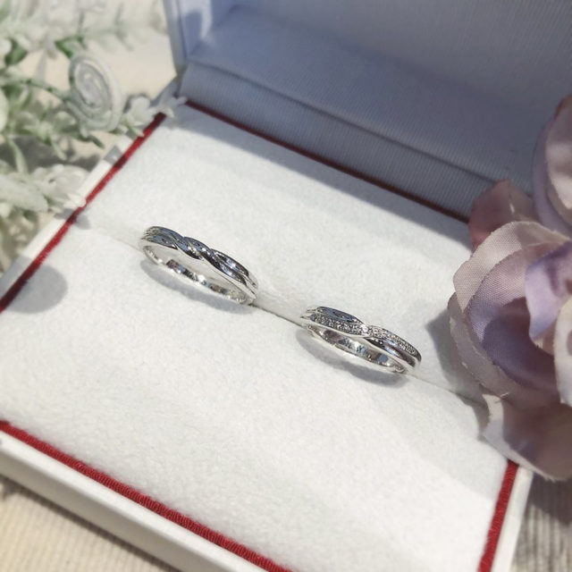2023年最新】 人気の「ストレート」結婚指輪・婚約指輪デザイン特集