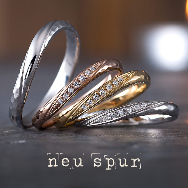ノイシュプール – イルカ 結婚指輪