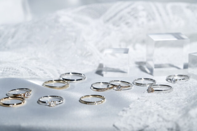 光をテーマにしたJKplanet初のオリジナルブランドJKPlanet Limited Editionの結婚指輪(マリッジリング)・婚約指輪(エンゲージリング)。