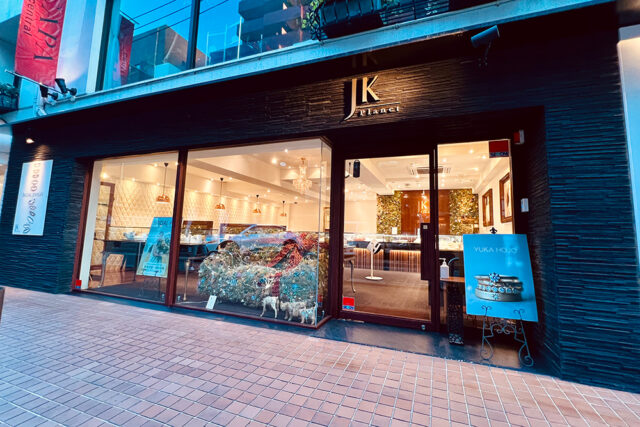 JKPLANET福岡天神店 ショップ外観写真【婚約指輪と結婚指輪のジュエリーセレクトショップ JKプラネット】
